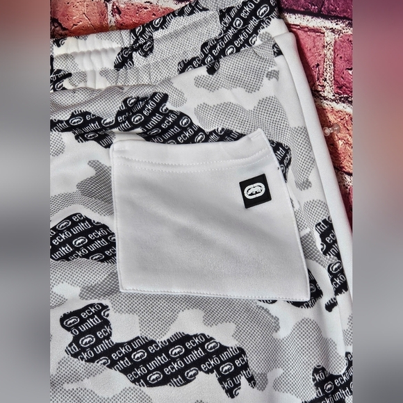 Ecko Unlimited Gray and White Camouflage Joggers Mens Size Large - Picture 9 of 10